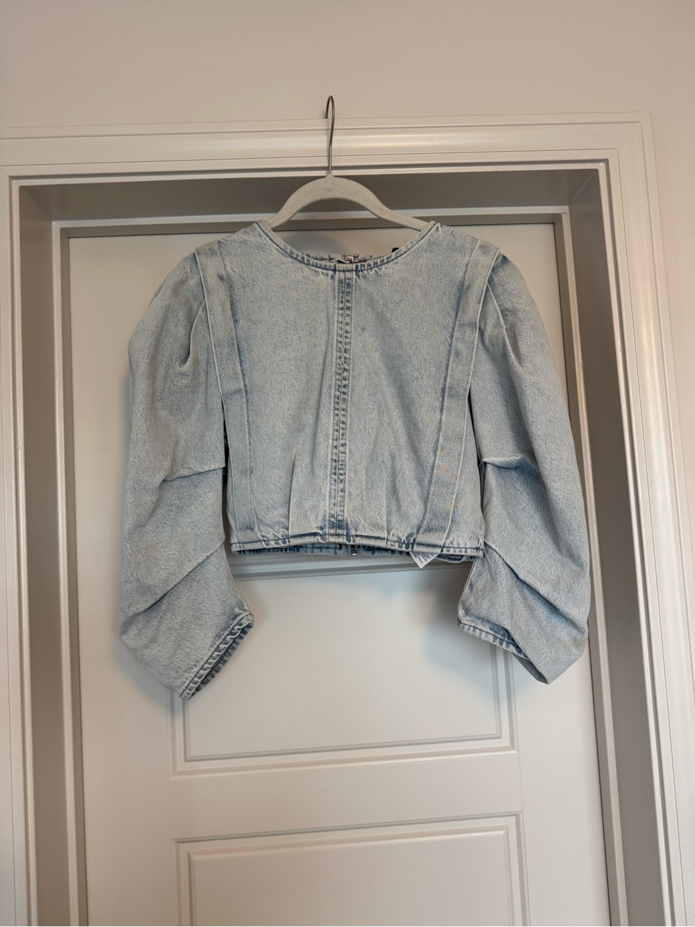 ZARA Light Wash Denim Cropped Long Sleeve Balloon Sleeve Top Size XSmall